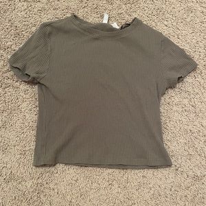 H&M, Green ribbed crop top, Women’s size Medium